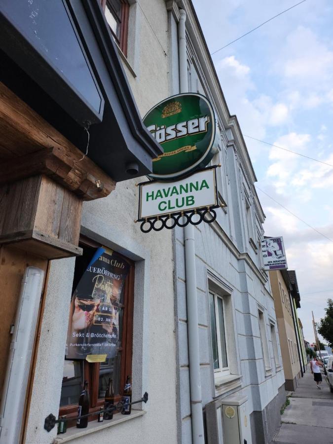 Havanna Pension Sankt Poelten Buitenkant foto