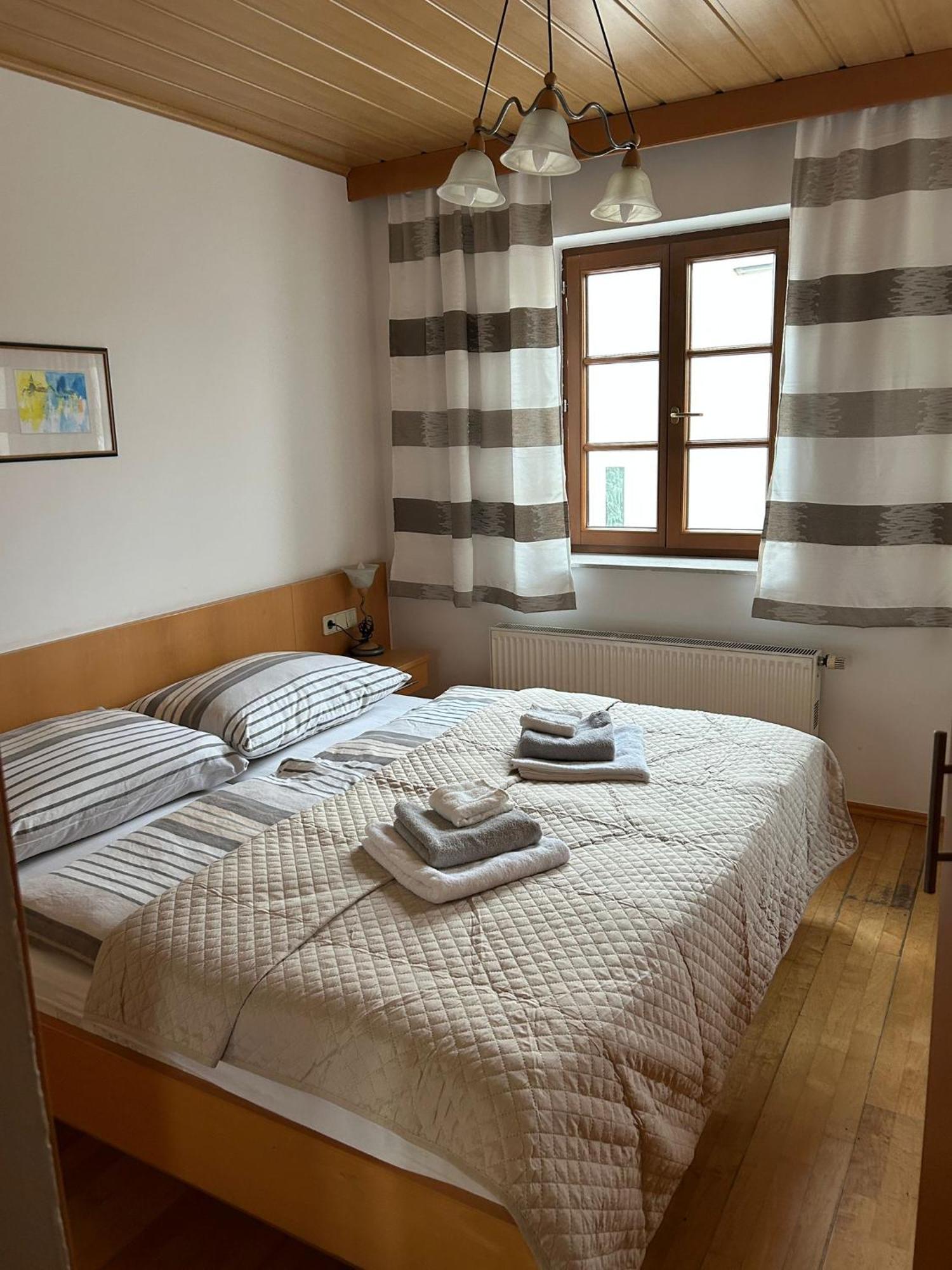 Havanna Pension Sankt Poelten Buitenkant foto
